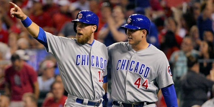 Hoyer hopes Zobrist will take on-field role with Cubs