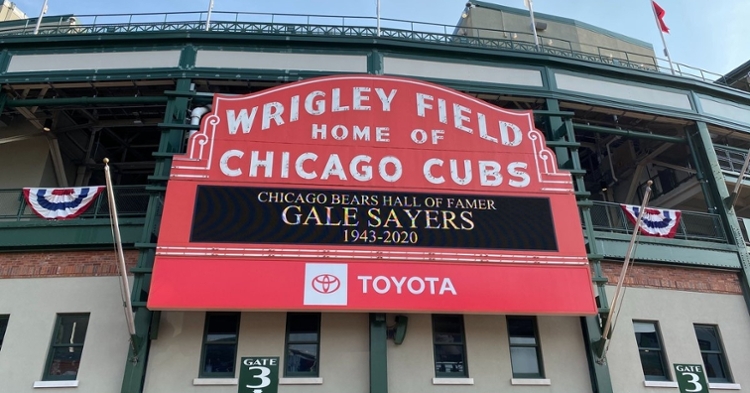 LOOK: Cubs pay tribute to Gale Sayers at Wrigley Field