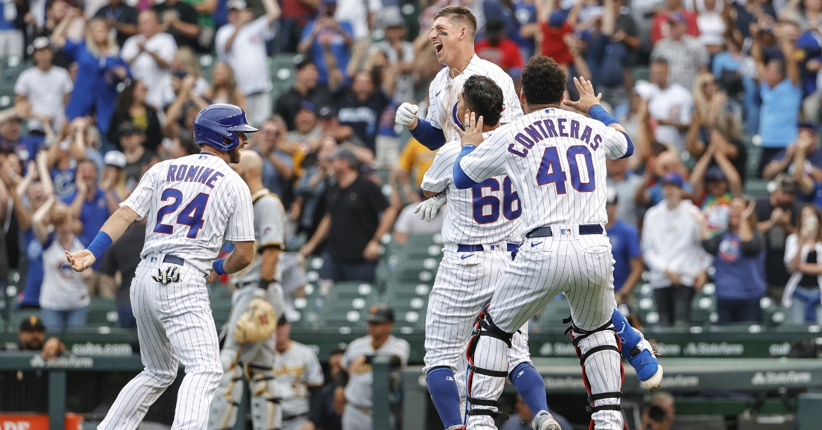 Chicago Cubs gear flying off shelf at Jacksonville sports