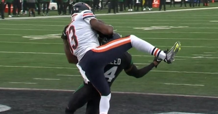 Chicago Bears wide receiver Byron Pringle's first TD catch as a Bear comes  via quarterback Siemian's tight-window pass